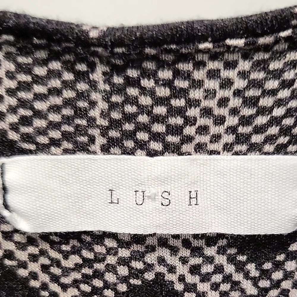 Lush Black and Gray Patterned Maxi Dress - Picture 2 of 4